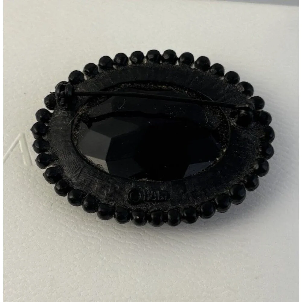 Vintage Retro HAR Black Cut Glass Cab Black Rhinestone Japanned 2” Oval Brooch